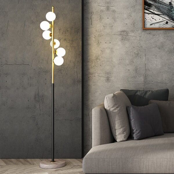 Lampadaire 6 Globes Opalins Noir et Doré – Base Marbre, 160 cm